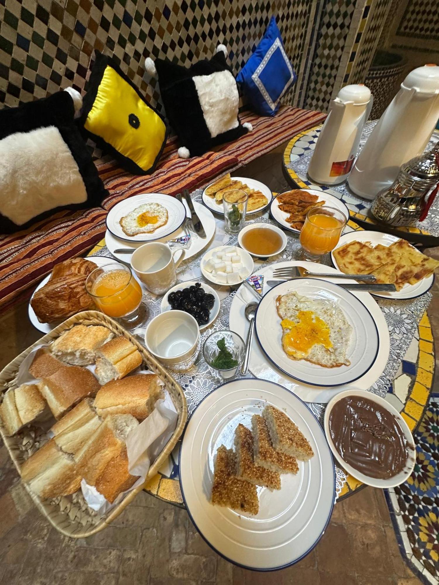 Riad Zohor Фес Екстер'єр фото